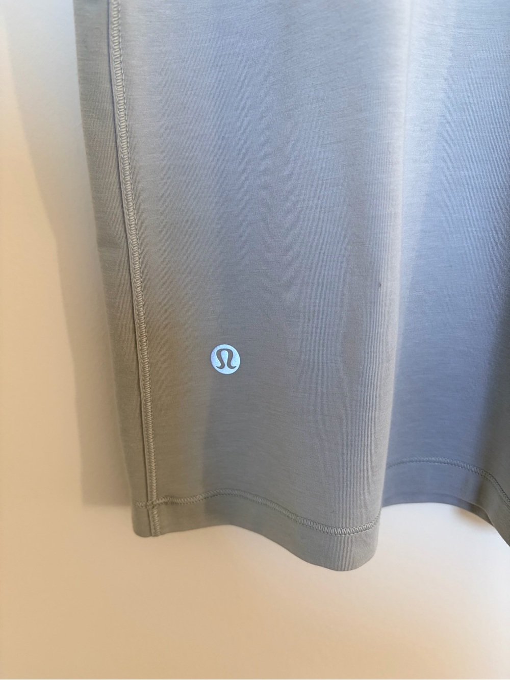 Lululemon! Jersey Train Short Sleeve T-Shirt - Jade Gray - Picture 6 of 6
